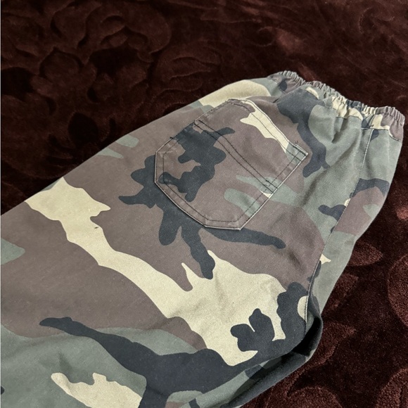 Camo jogger size small - Picture 2 of 4